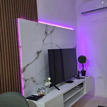 Ella Lux Apartment *