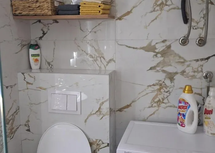 Ella Lux Daire Podgoriçe