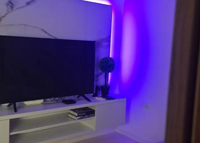 Ella Lux Daire Podgoriçe